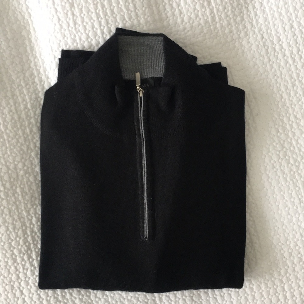 NWOT Saks men's sweater
